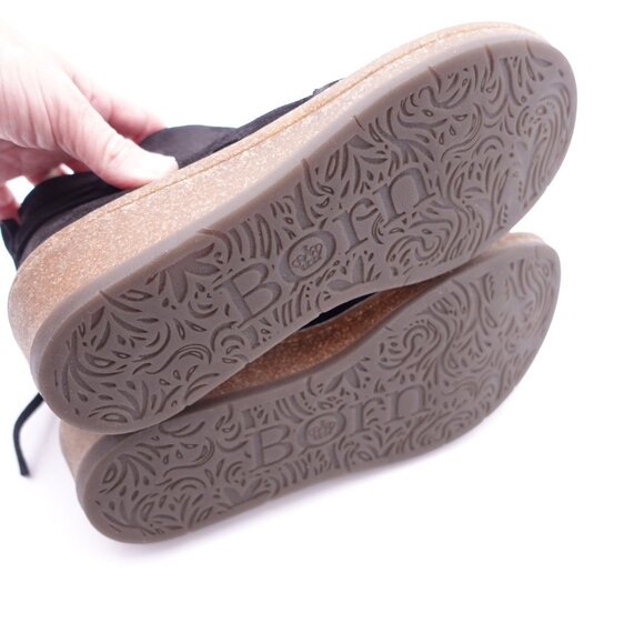 NWOB BORN Women's Vaughn Ankle Boot Suede Wedge Booties Size 7 Black - Picture 6 of 8